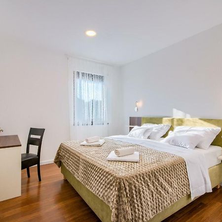 Rooms K&T Sea Side Luxury 普拉 外观 照片