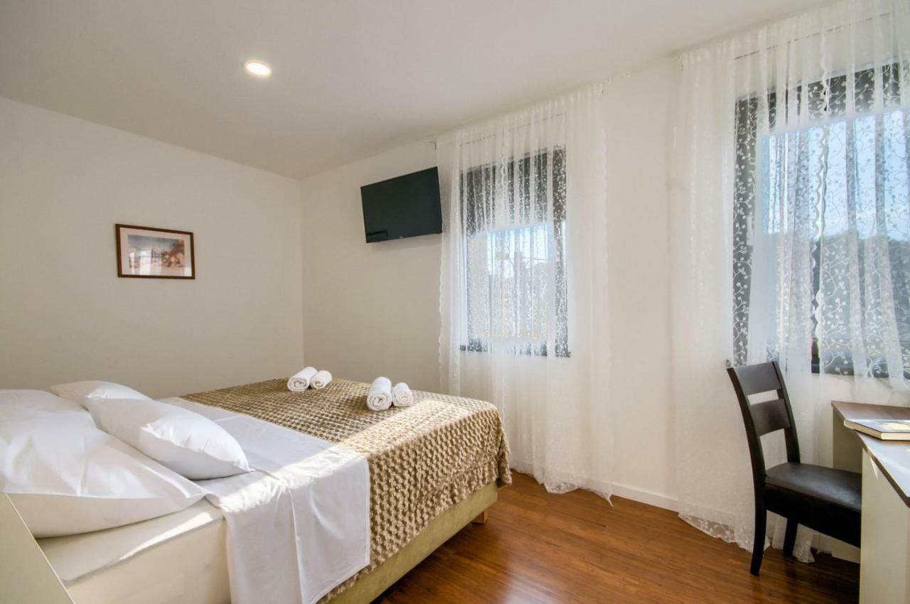 Rooms K&T Sea Side Luxury 普拉 外观 照片
