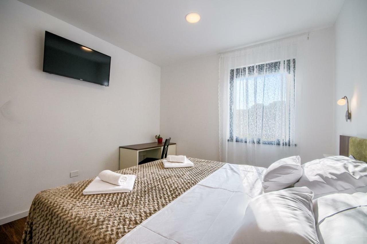 Rooms K&T Sea Side Luxury 普拉 外观 照片