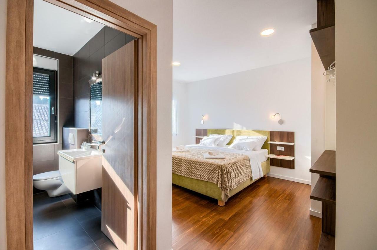 Rooms K&T Sea Side Luxury 普拉 外观 照片